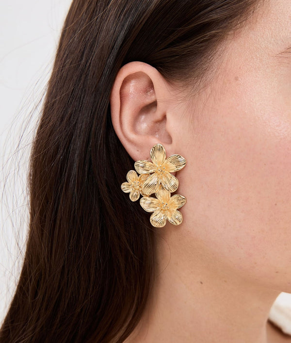 SHASHI BOTANIQUE STUD EARRINGS