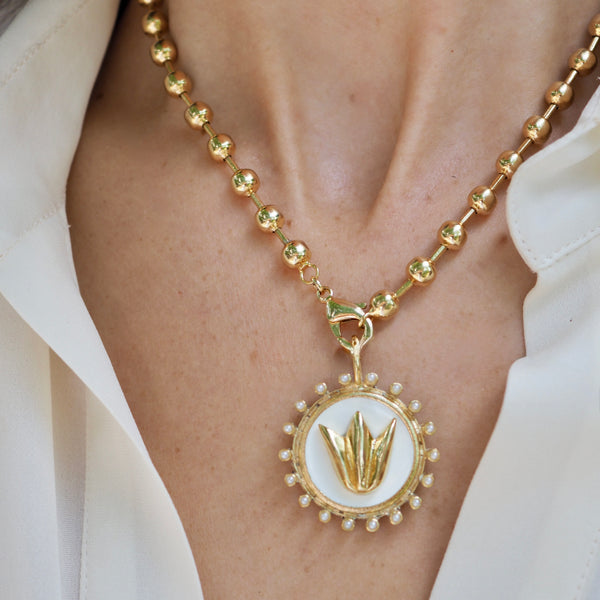 TAYLOR PEARL RIMMED ENAMEL TULIP DISC