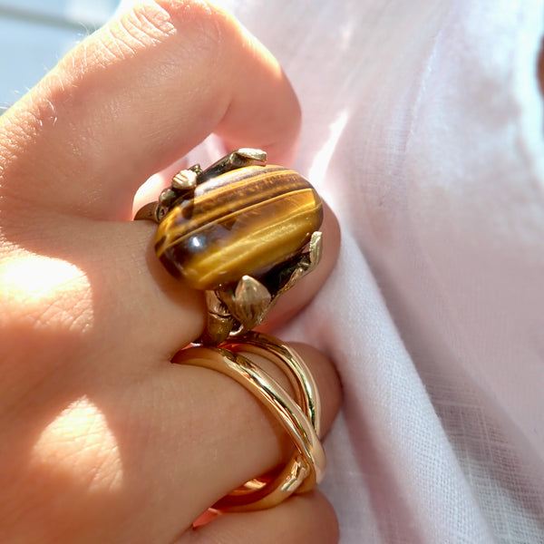 ALICE CAT'S EYE STATMEN RING
