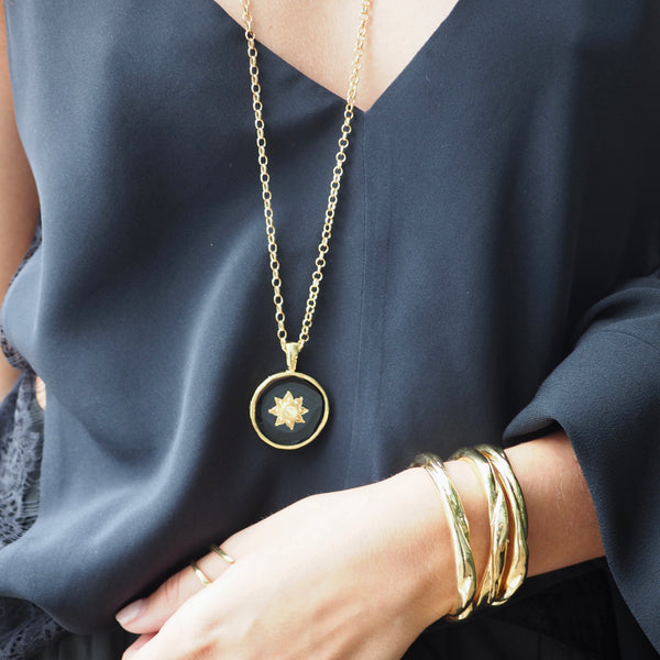 BILLIE BLACK ENAMEL BURST  DISC STATEMENT NECKLACE