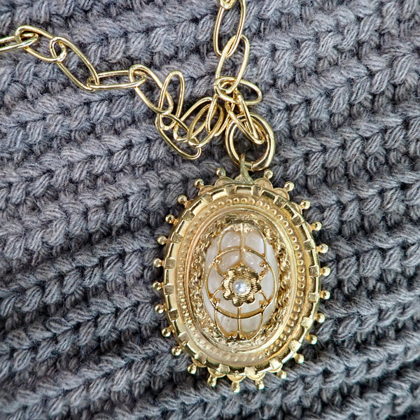 AMANDA MOEY CAMEO  FILAGREE OVAL NECKLACE