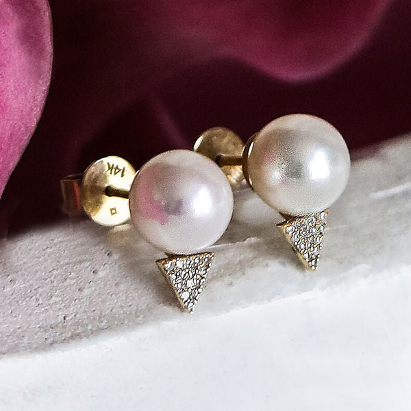 BARRIE PEARL + DIAMOND  STUD EARRINGS