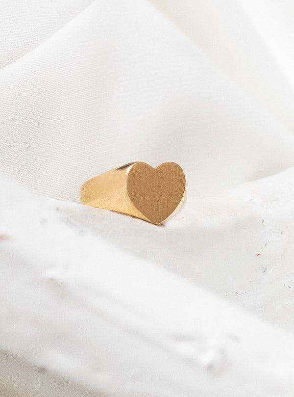 BLAIRE HEART SIGNET RING