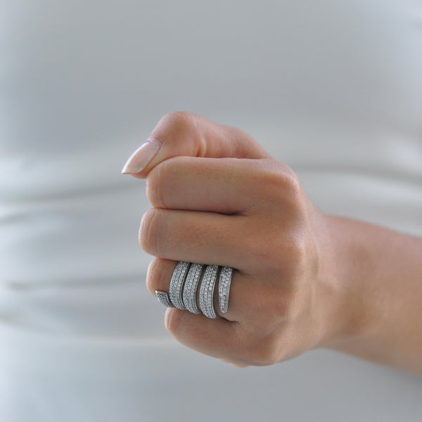 CHLOE Coil Ring