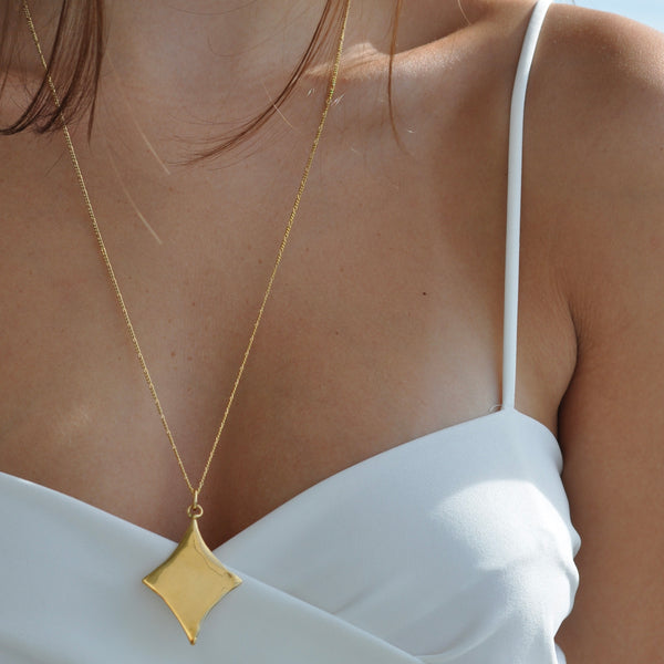 FRANKEY Diamond Shaped Necklace