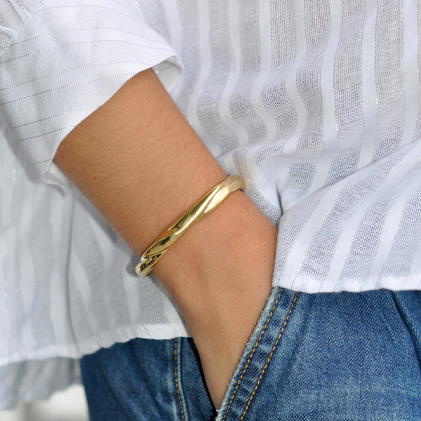 THEA THIN TWISTED CUFF BRACELET