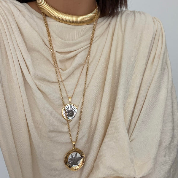 LINDSAY SCULPTURAL BURST DISC NECKLACE