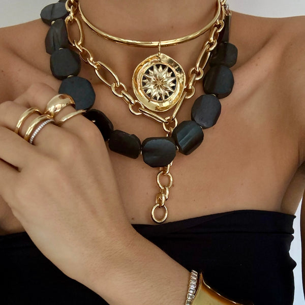 MILEY FLORAL BURST  DISC  NECKLACE