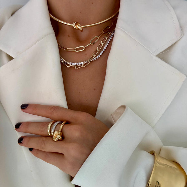 SHASHI KNOT NECKLACE CUFF