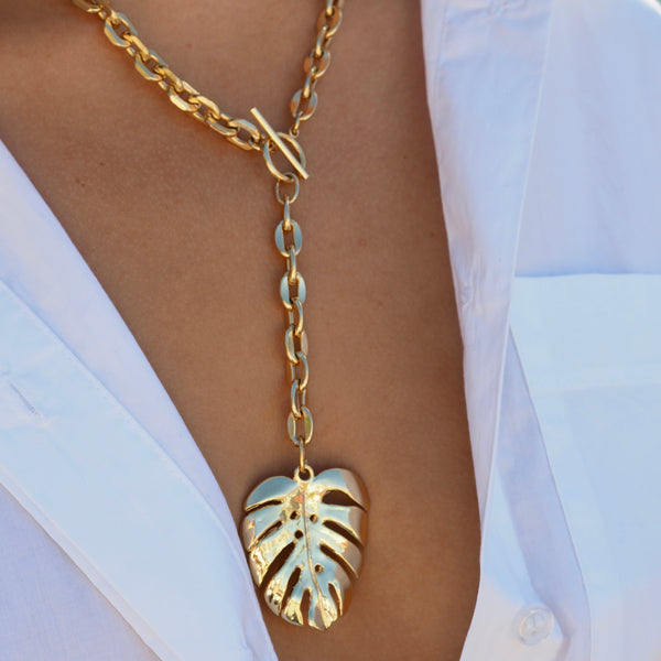 COLE MONSTERA LEAF  NECKLACE