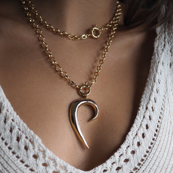 MIA DOUBLE CRESCENT NECKLACE