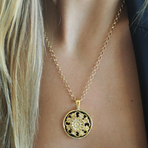 LANNA  IVORY BURST DISC NECKLACE