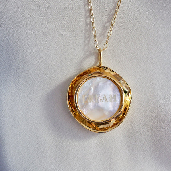 DREAM PENDANT NECKLACE