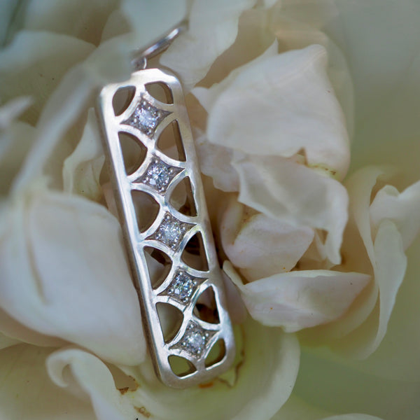 HANNAH FIVE BAR RECTANGLE PENDANT