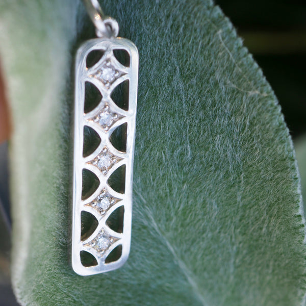 HANNAH FIVE BAR RECTANGLE PENDANT