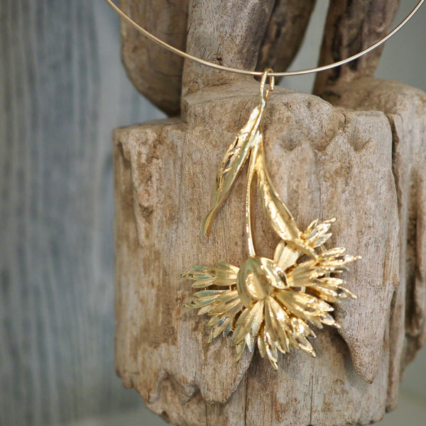 RYANN FLOWER DROP STATEMENT NECKLACE
