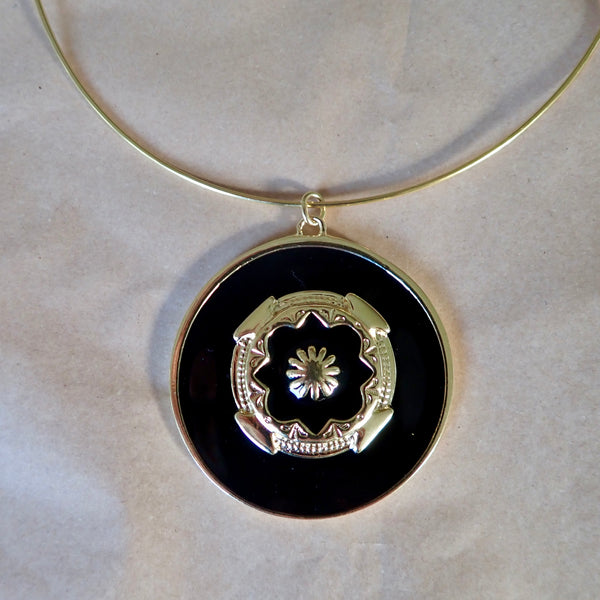 SCARLETT AZTEC ENAMEL  DISC NECKLACE