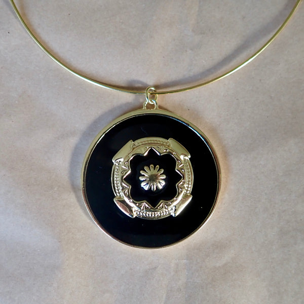 SCARLETT AZTEC ENAMEL  DISC NECKLACE