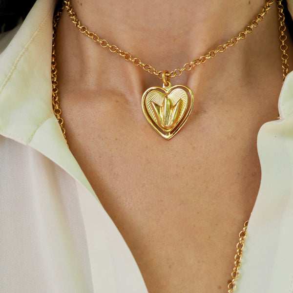 GEMMA FLUTED TULIP HEART NECKLACE