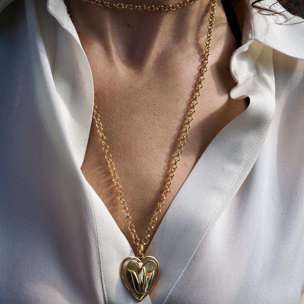 GEMMA FLUTED TULIP HEART NECKLACE