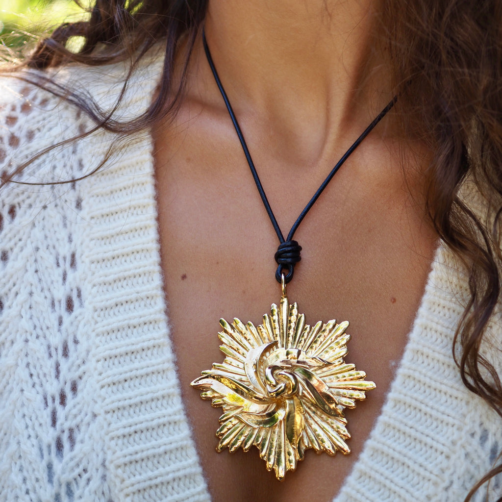 BASHA STATEMENT BURST NECKLACE