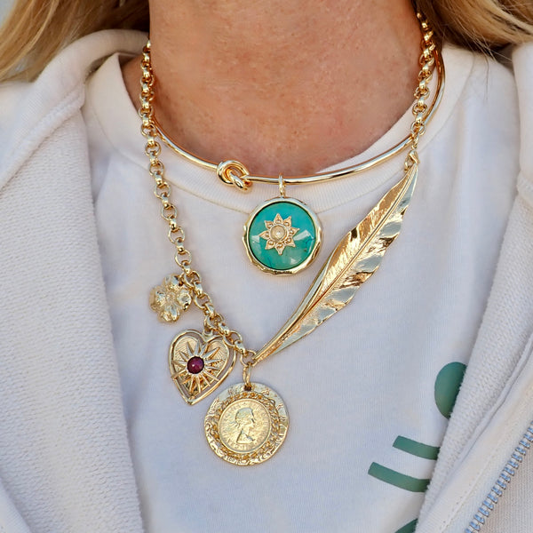 MAGGIE LEAF CHARM NECKLACE