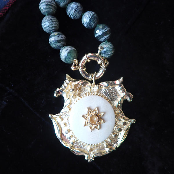 MENA BEADED SHELD NECKLACE