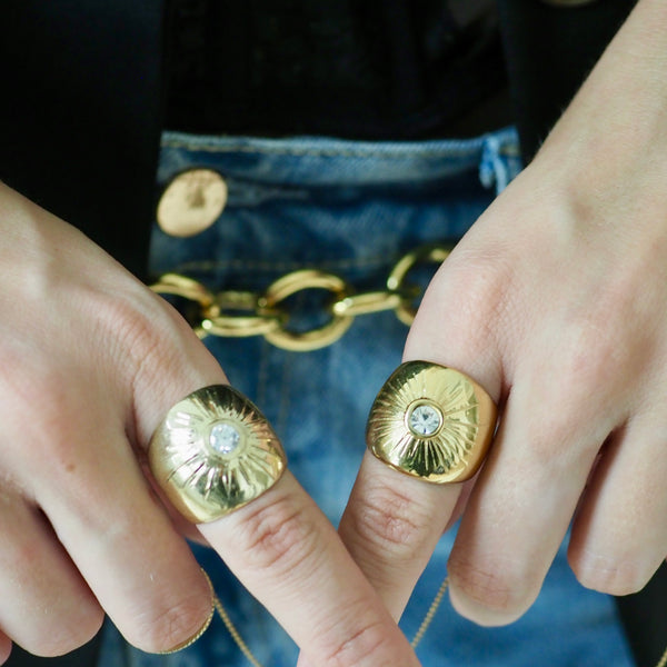 SAREE HAND CARVED  BURST STATEMENT RING