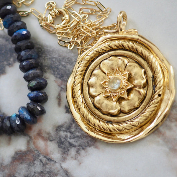 SAMMY ETCHED FLORAL BURST  NECKLACE