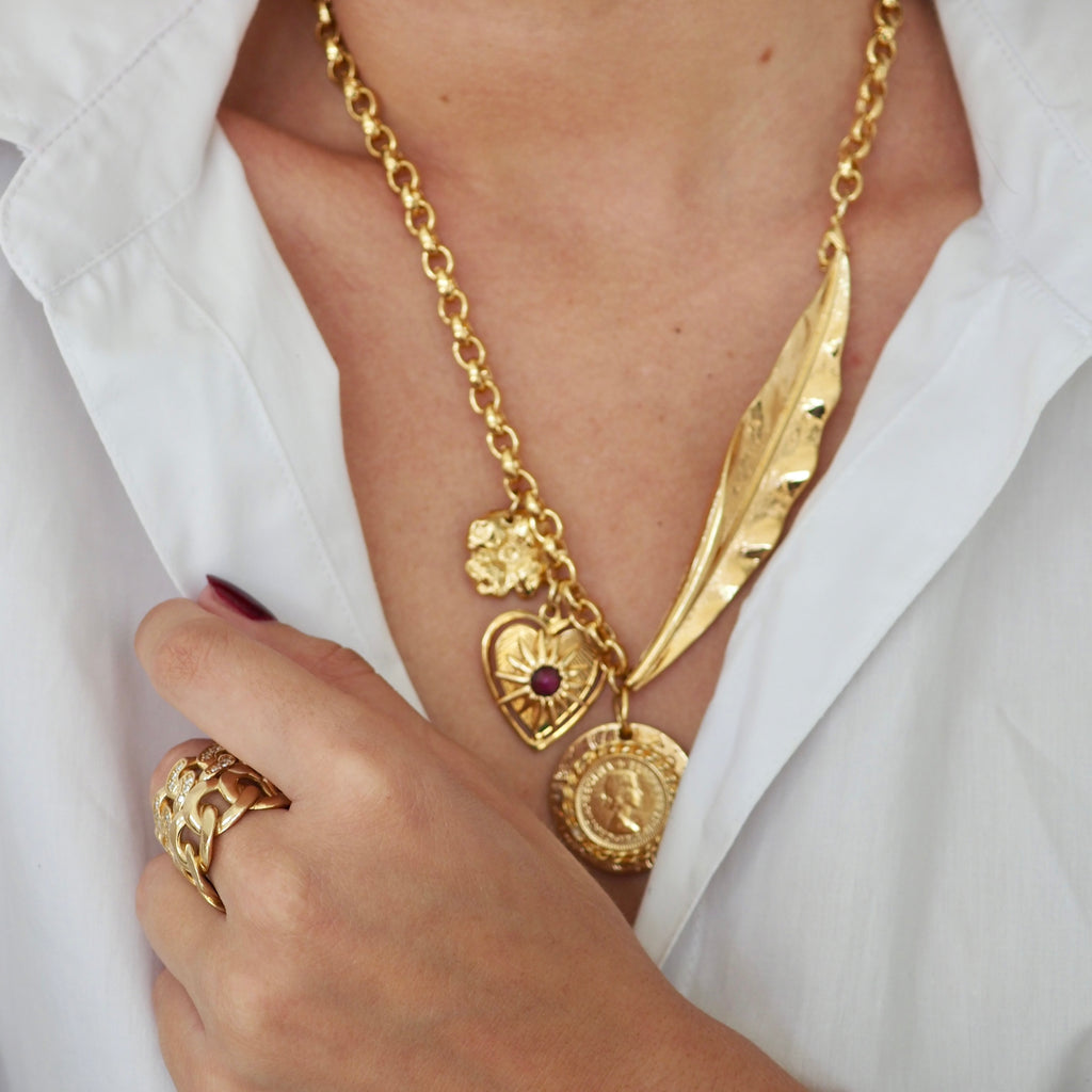 MAGGIE LEAF CHARM NECKLACE