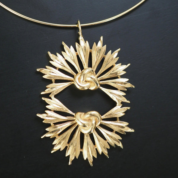 ROSEY DOUBLE FLOWER STATEMENT NECKLACE