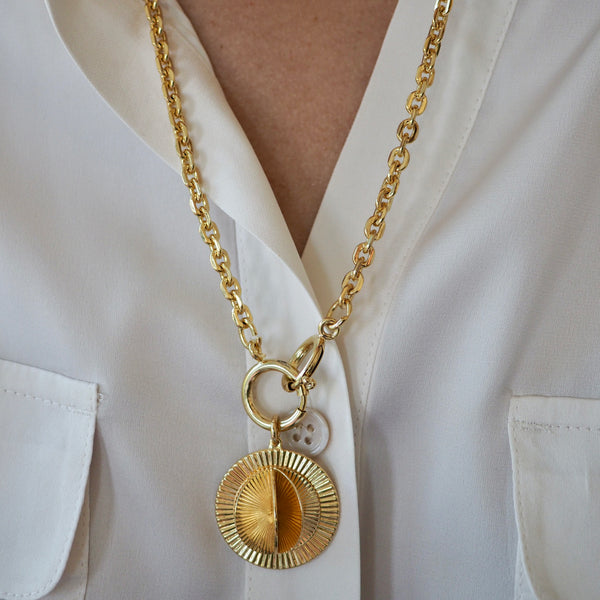 TISH  FLUTED WHEEL NECKLACE