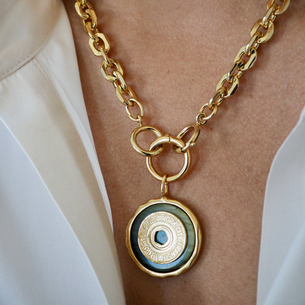 NEW YORK SUBWAY TOKEN PEARL DISC NECKLACE