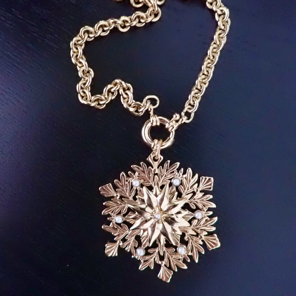 VIA SNOWFLAKE STATEMENT NECKLACE
