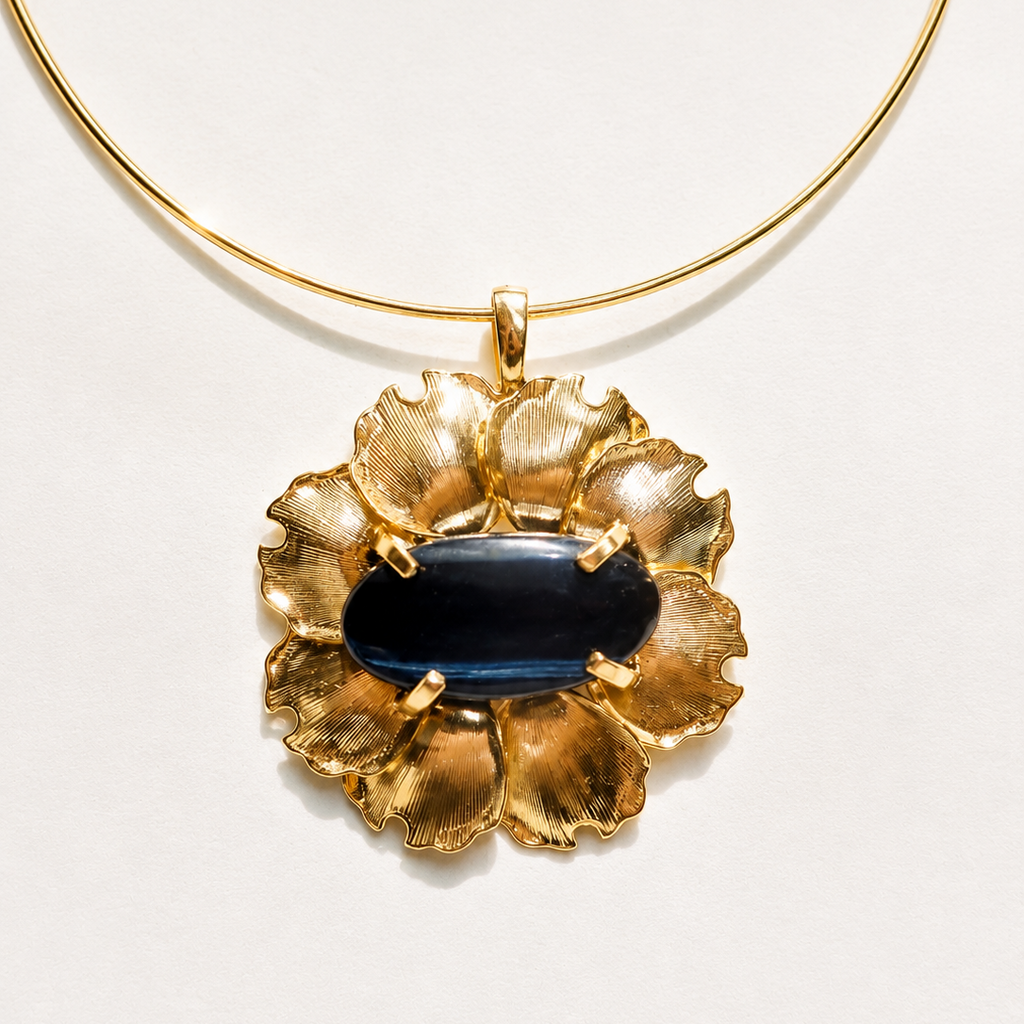 HARLOW VINTAGE FLOWER  NECKLACE