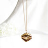 KACEY LIP NECKLACE