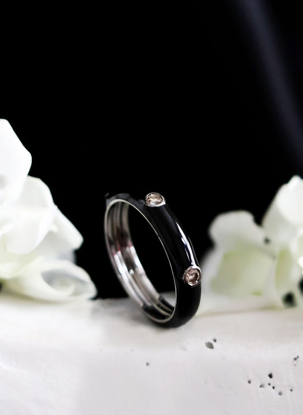 NEVIN Enamel Band Ring