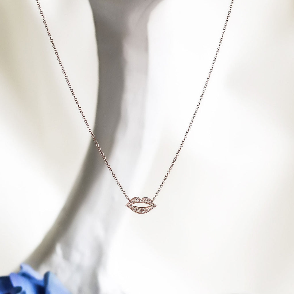 MAYA Lip Necklace