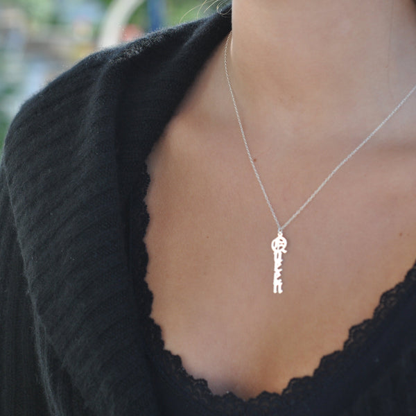 QUEEN DROP NECKLACE