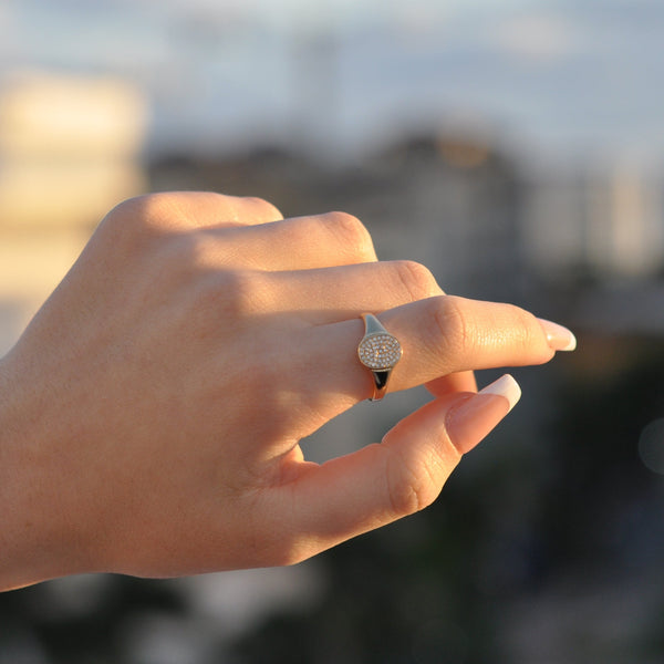 CADY DIAMONDOVAL SIGNET RING