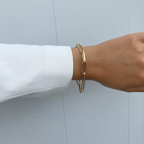 LILIANNA Paper Clip Link Bracelet