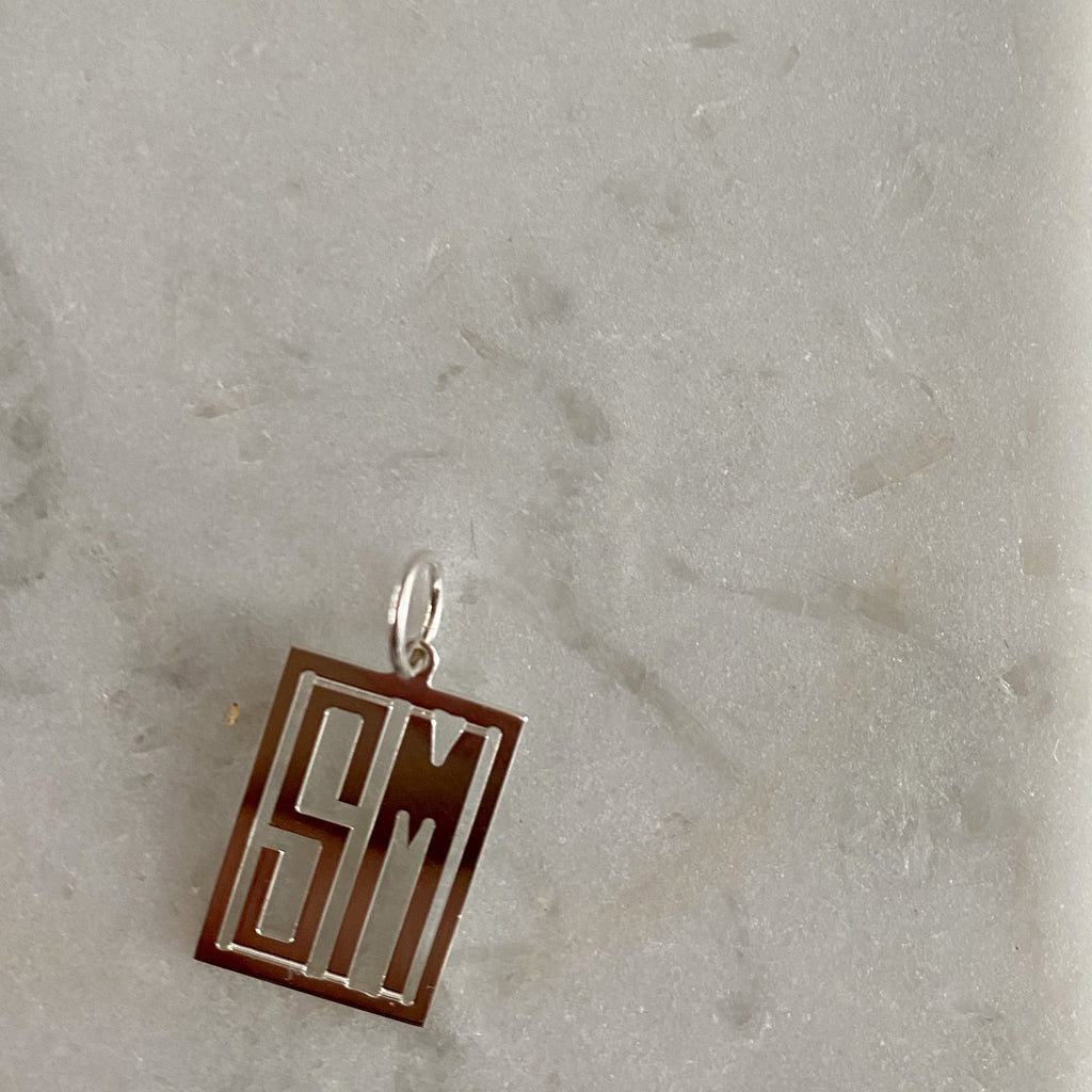 RECTANGULAR CUSTOM INITIAL PENDNT