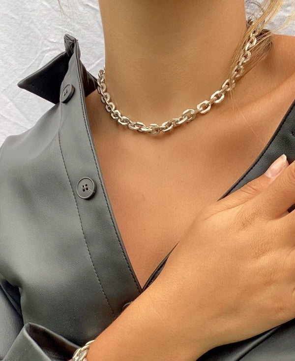CARA LINK CHAIN NECKLACE